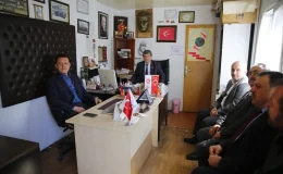 AK Parti Eskişehir Büyükşehir Belediye Başkan Adayı Nebi Hatipoğlu, Vatandaş ve Esnafla Buluşuyor